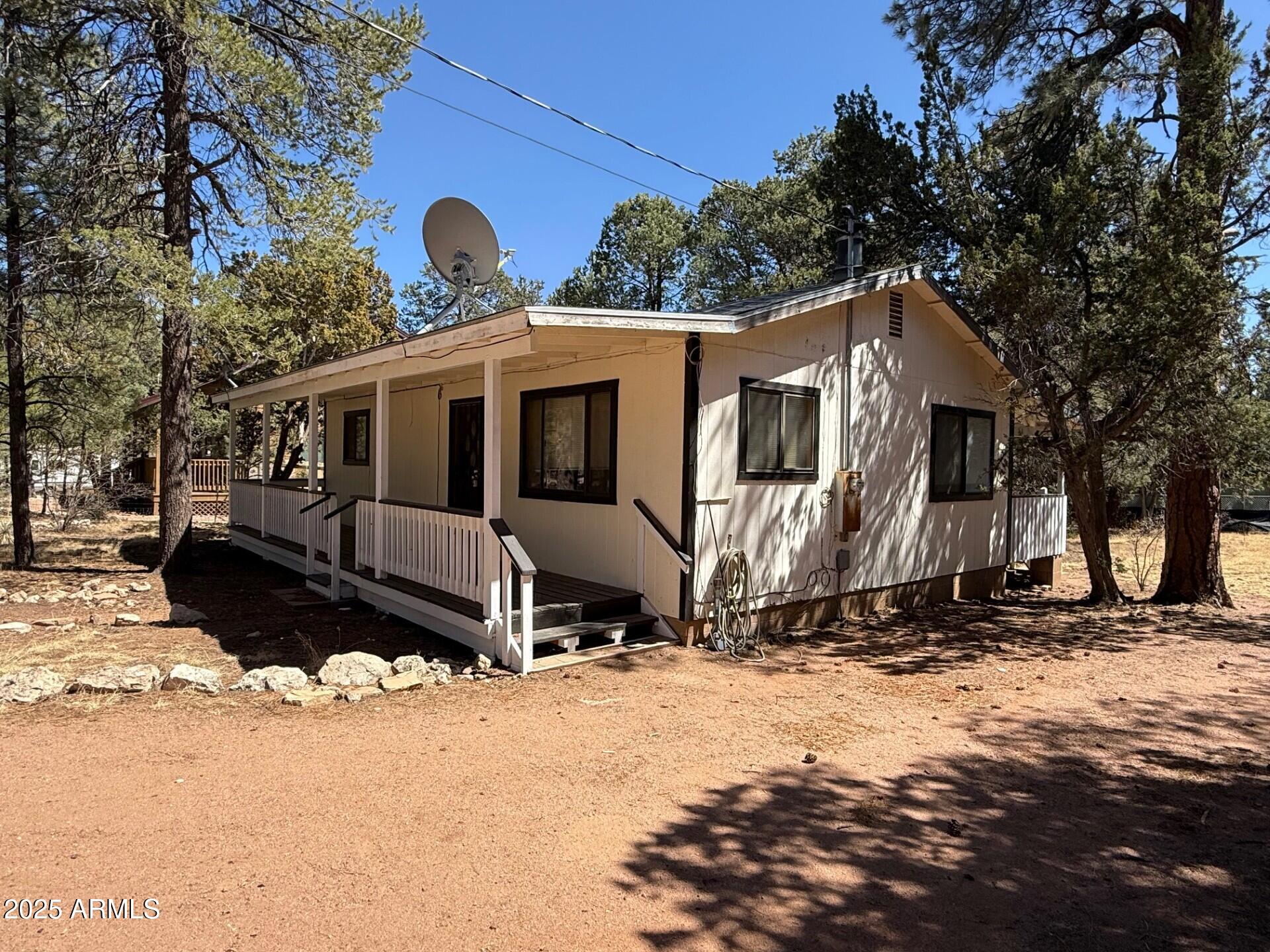 2143 Cottontail Road Overgaard, AZ 85933 - Photo 3 of 20 5