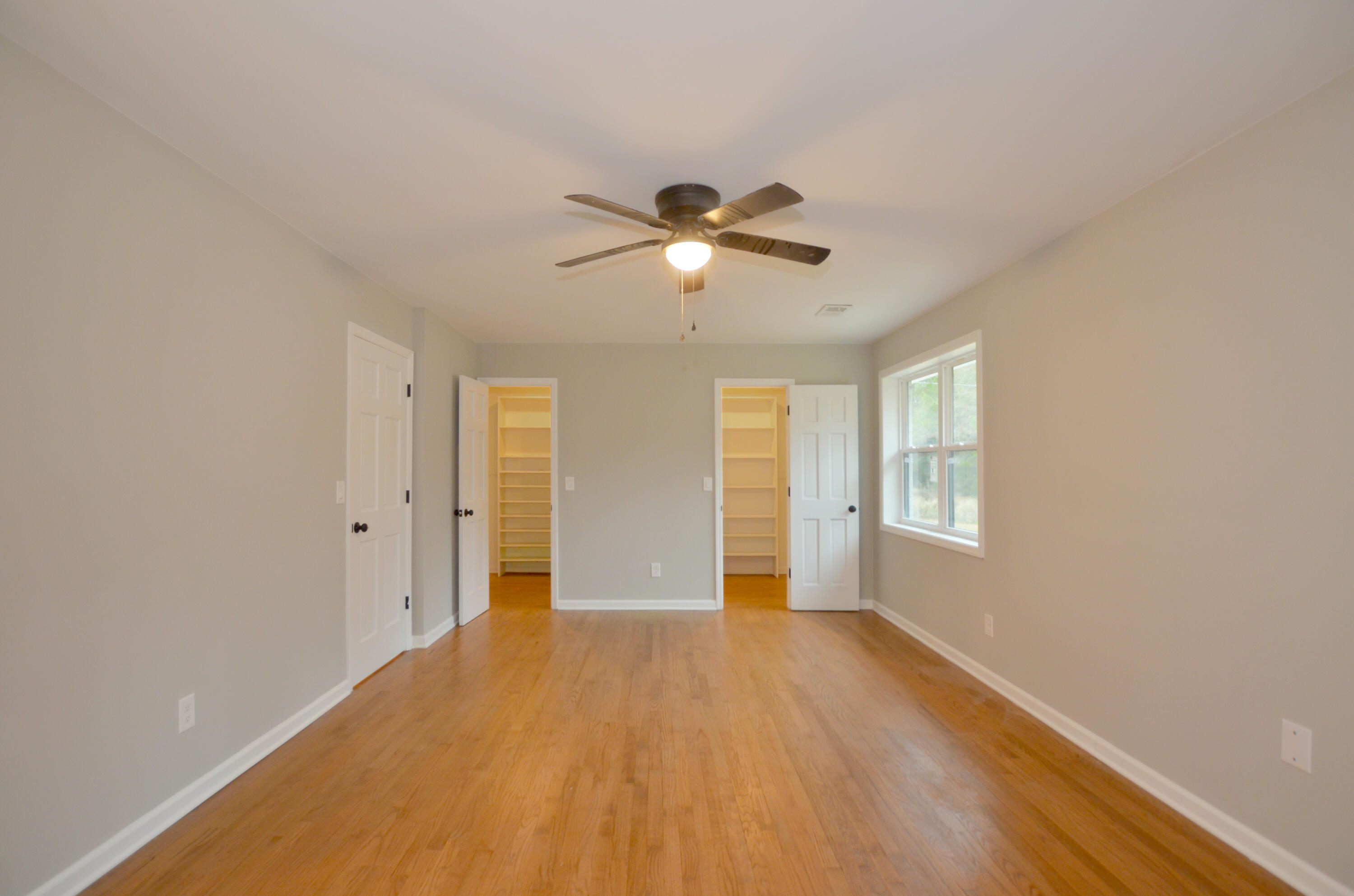 488 Society Road McClellanville, SC 29458 - Photo 18 of 36 21-Bedroom1b