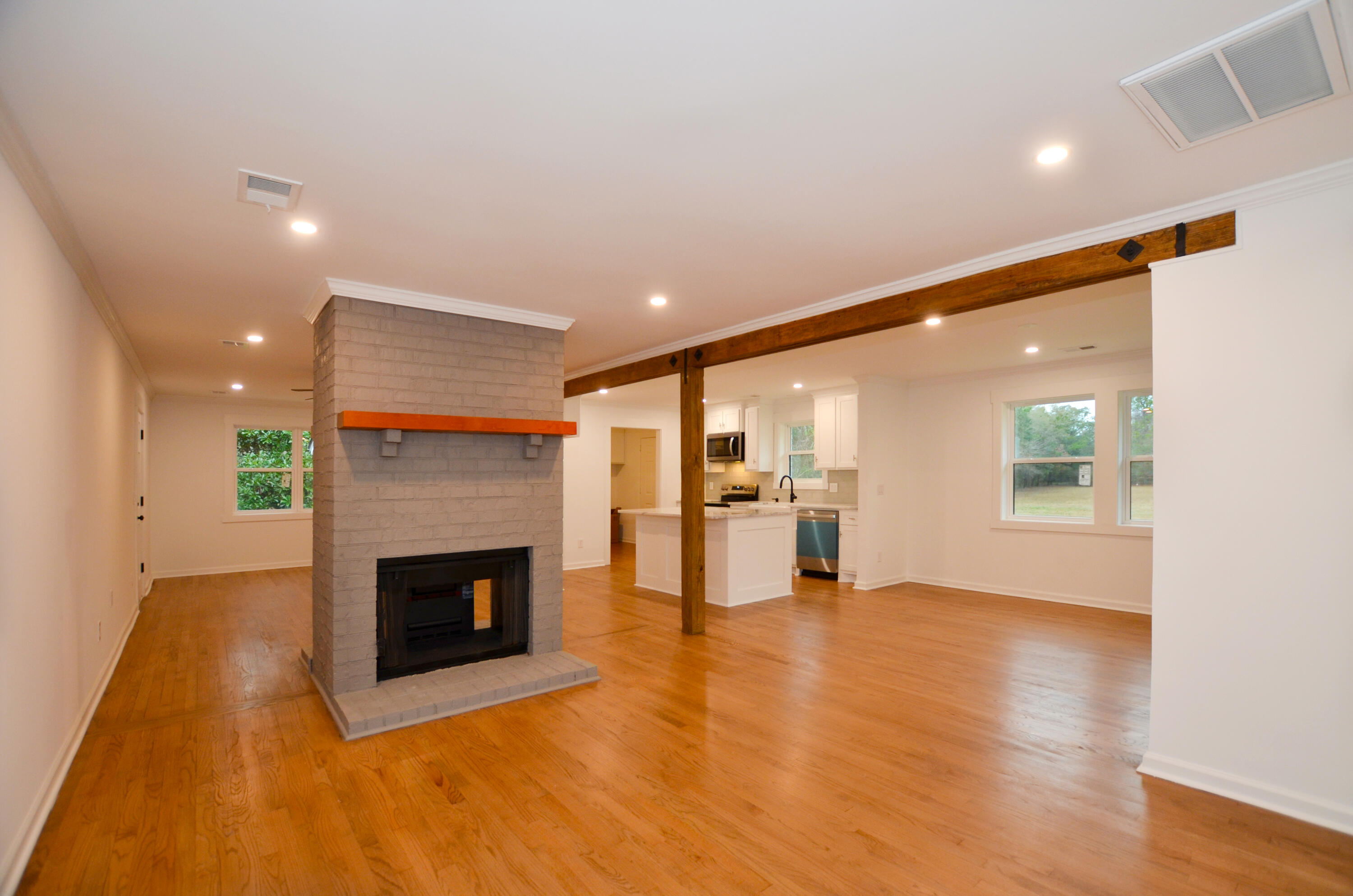 488 Society Road McClellanville, SC 29458 - Photo 7 of 36 10-Living-Room-Right