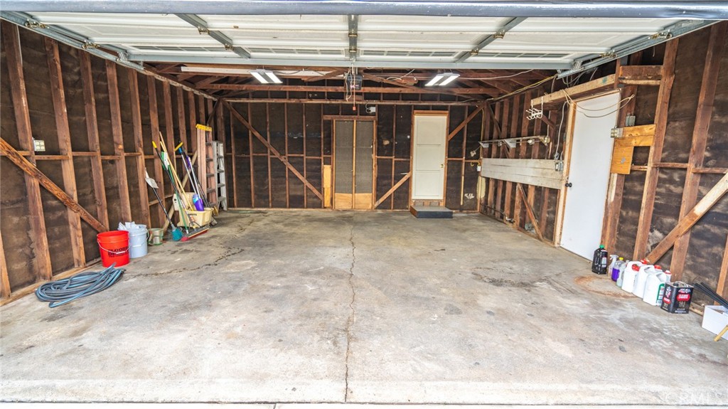 487 Jackson Street Colton, CA 92324 - Photo 18 of 47 Two Car Garage