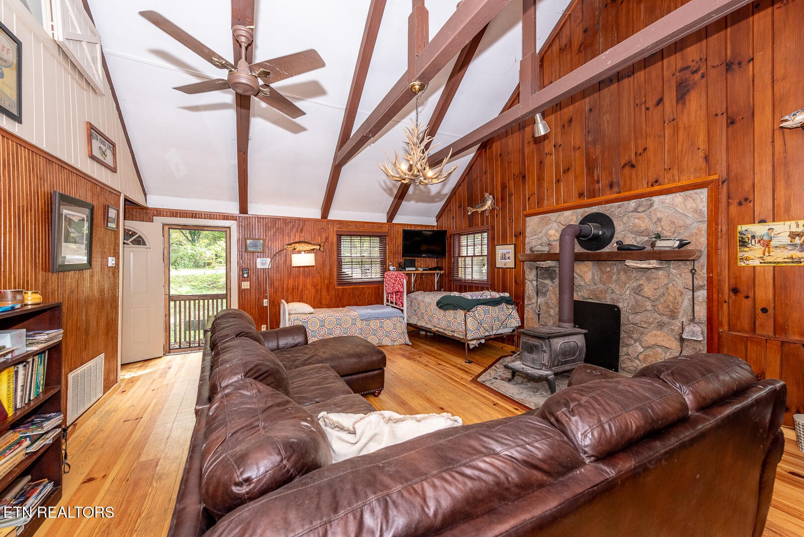 6806 Walnut Loop Road Townsend, TN 37882 - Photo 19 of 40 Gallery Image 19