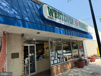 $795,000 | 6701 Washington Boulevard, Unit D, Arlington, VA 22205