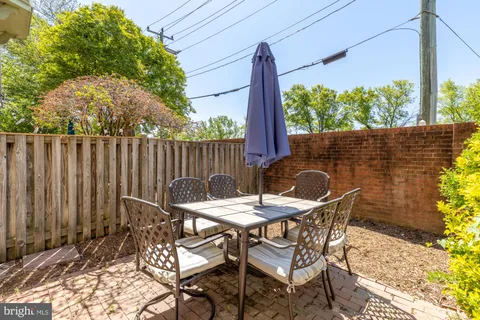 $795,000 | 6701 Washington Boulevard, Unit D, Arlington, VA 22205
