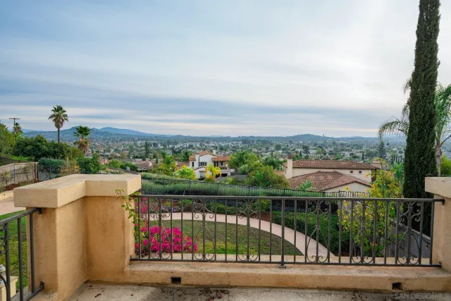 $1,300,000 | 2521 Honeybell Lane, Escondido, CA 92027