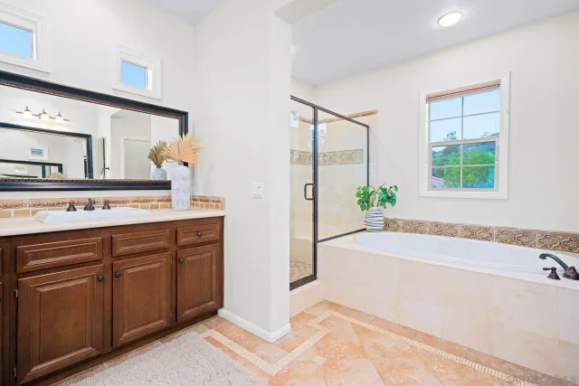 $1,300,000 | 2521 Honeybell Lane, Escondido, CA 92027