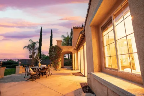 $1,300,000 | 2521 Honeybell Lane, Escondido, CA 92027
