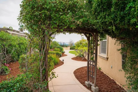 $1,300,000 | 2521 Honeybell Lane, Escondido, CA 92027