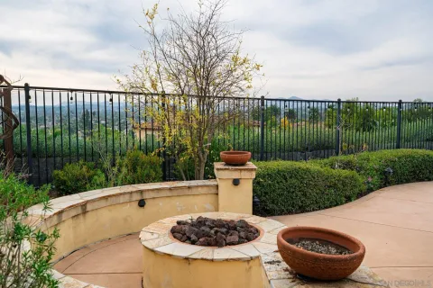 $1,300,000 | 2521 Honeybell Lane, Escondido, CA 92027