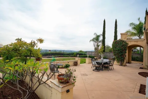 $1,300,000 | 2521 Honeybell Lane, Escondido, CA 92027