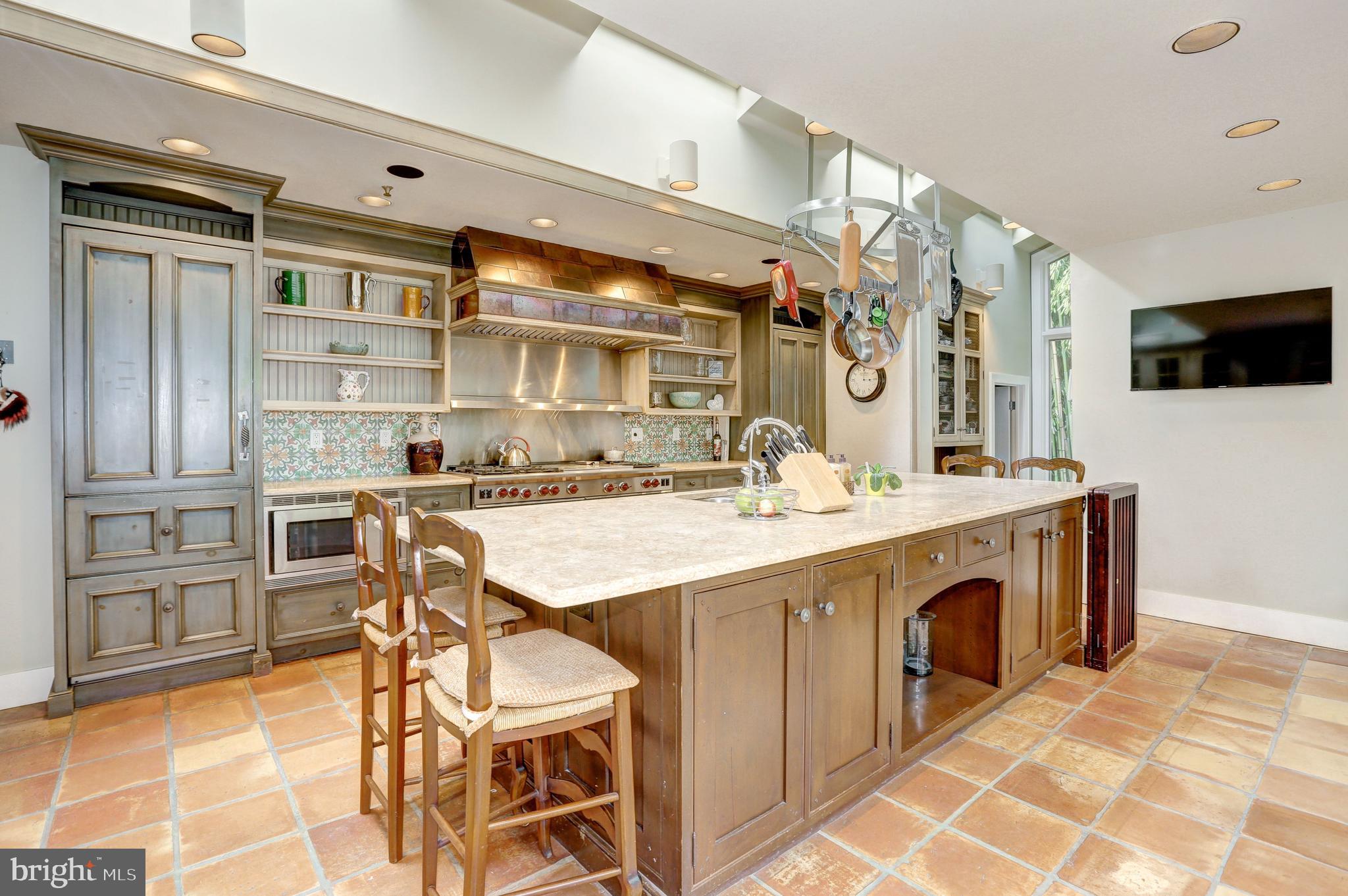 10109 Iron Gate Road Potomac, MD 20854 - Photo 13 of 42 Gourmet Chef's Kitchen w/Pantry