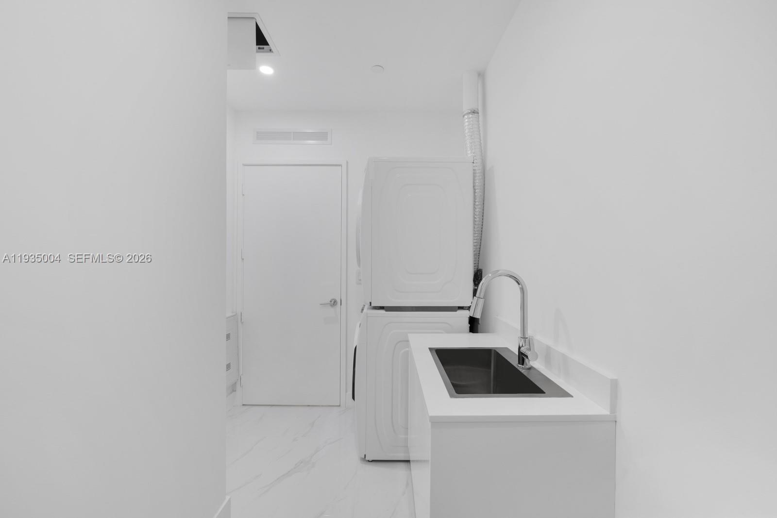 700 Northeast 24th Street, Unit PH5903 Miami, FL 33137 - Photo 17 of 27