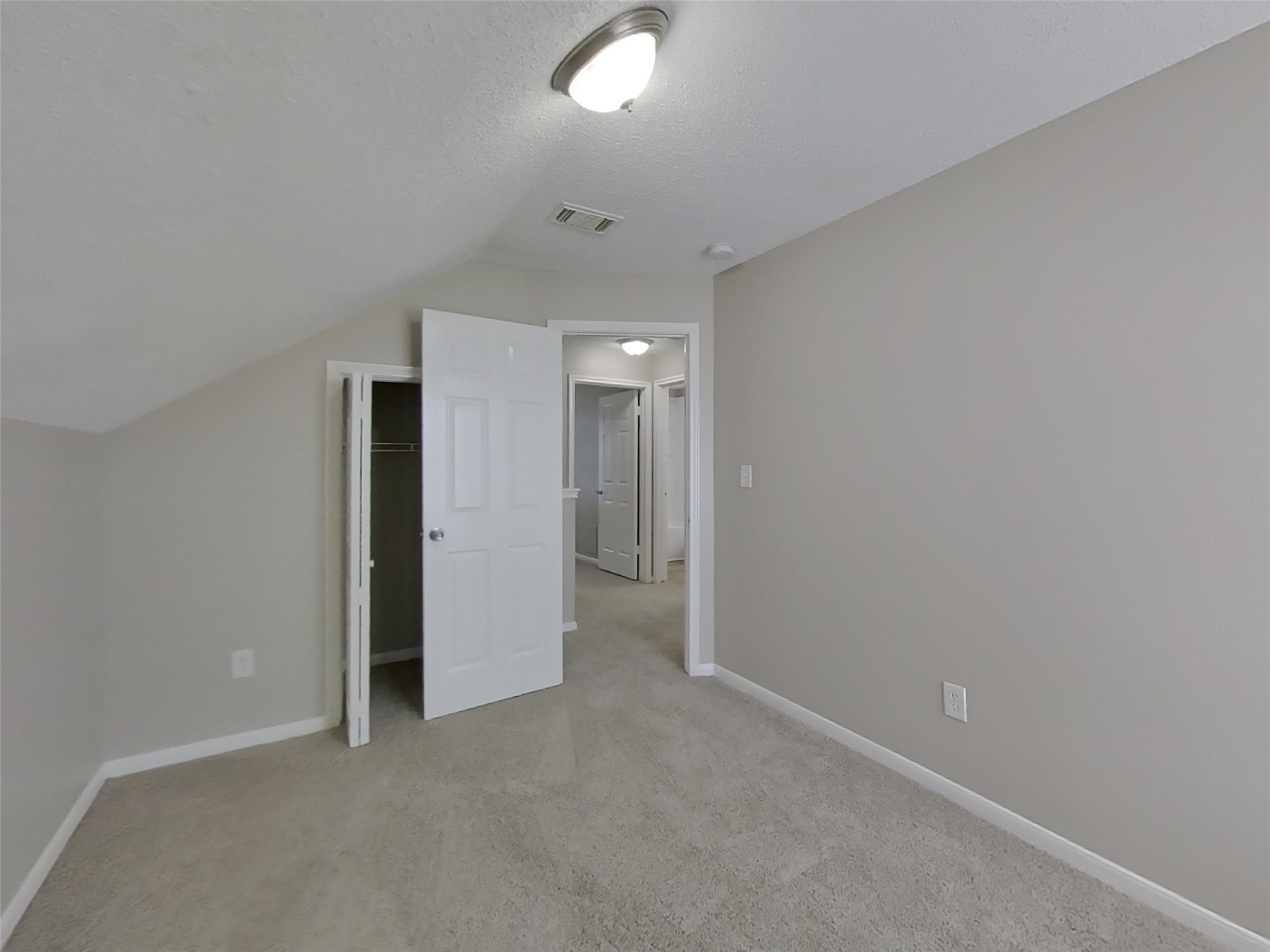 3210 Kelling Street Houston, TX 77045 - Photo 12 of 16 a view of an empty room