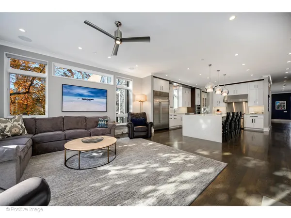 $3,200,000 | 2107 West Bradley Place, Chicago, IL 60618