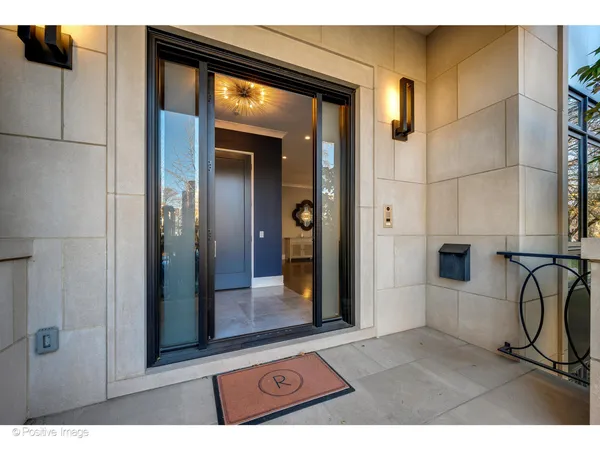 $3,200,000 | 2107 West Bradley Place, Chicago, IL 60618