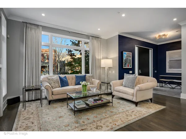 $3,200,000 | 2107 West Bradley Place, Chicago, IL 60618