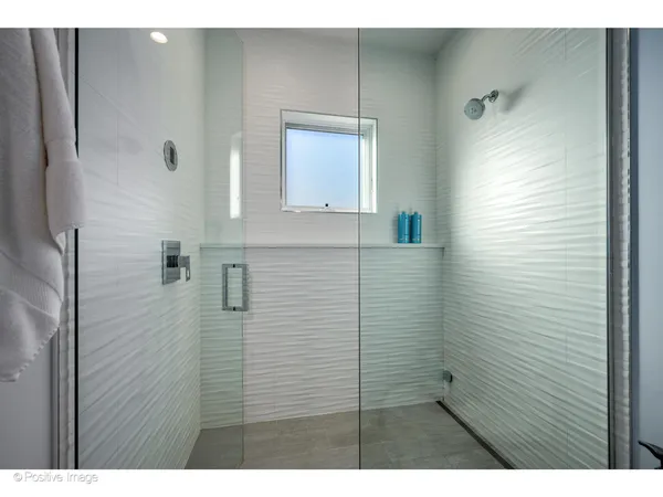 $3,200,000 | 2107 West Bradley Place, Chicago, IL 60618