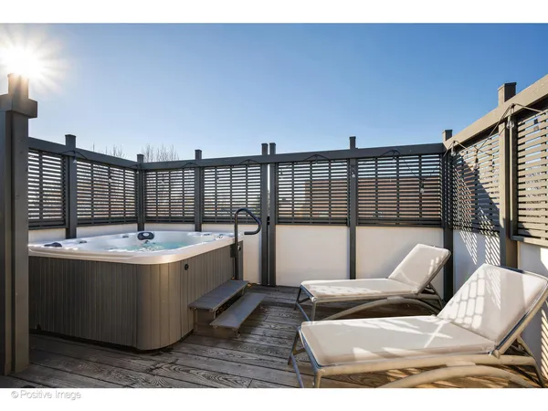 $3,200,000 | 2107 West Bradley Place, Chicago, IL 60618