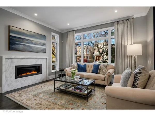 $3,200,000 | 2107 West Bradley Place, Chicago, IL 60618