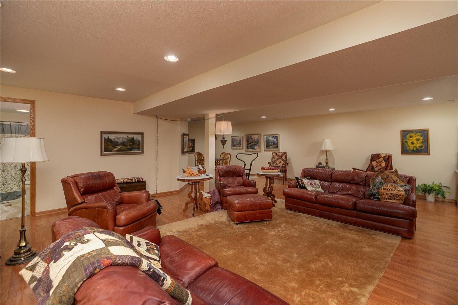 2205 Baihly Court Southwest Rochester, MN 55902 - Photo 23 of 44
