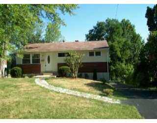 622 Brightberry Road Monroeville, PA 15146 - Photo 1 of 8 Exterior Front.