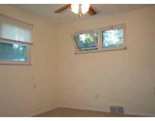 622 Brightberry Road Monroeville, PA 15146 - Photo 6 of 8 Master Bedroom.