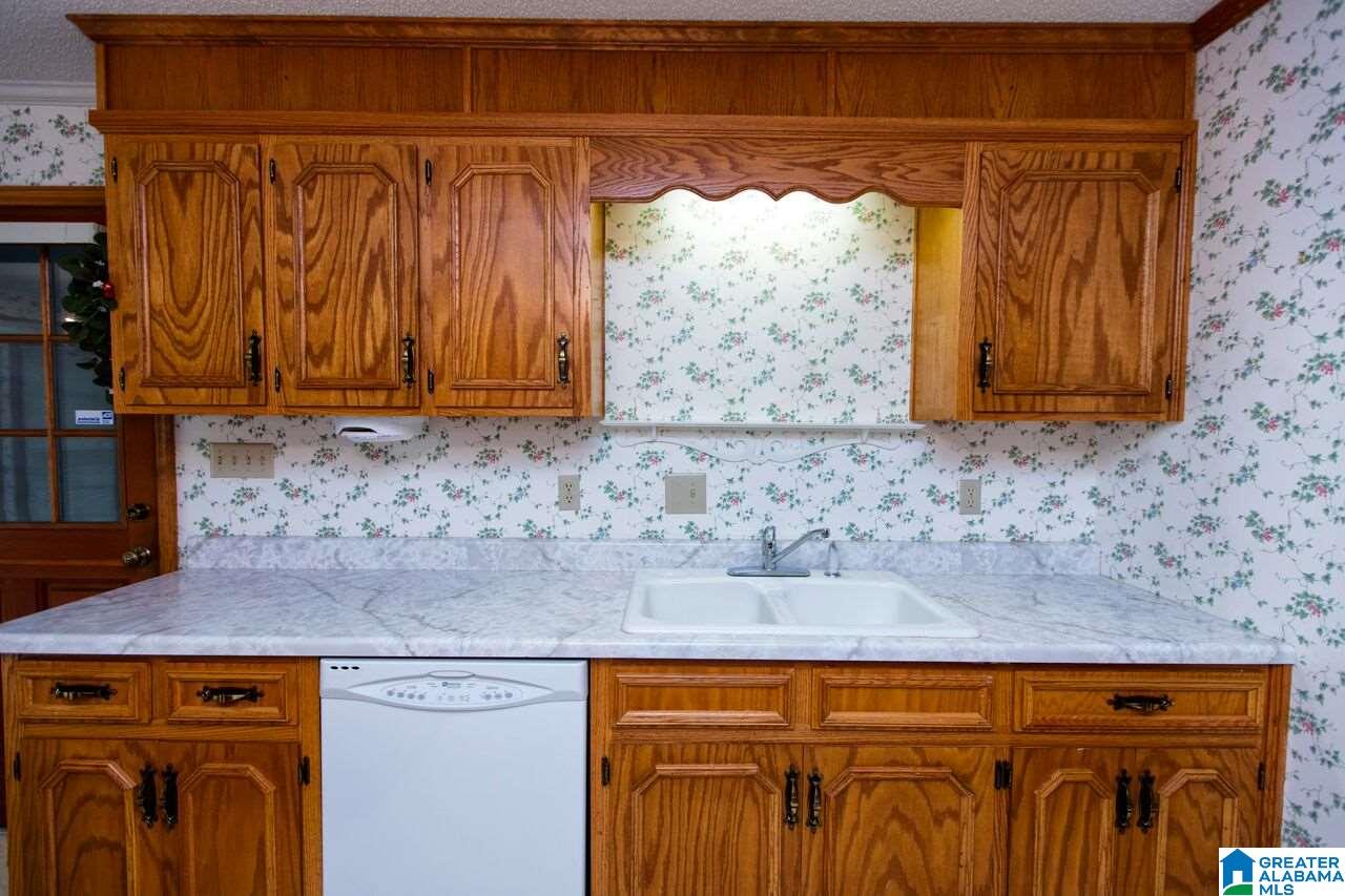 700 Ruth Drive Birmingham, AL 35235 - Photo 9 of 30 Gallery Image 9