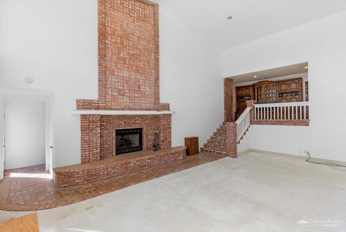 23525 Timberline Way Tehachapi, CA 93561 - Photo 6 of 42 Gallery Image 6