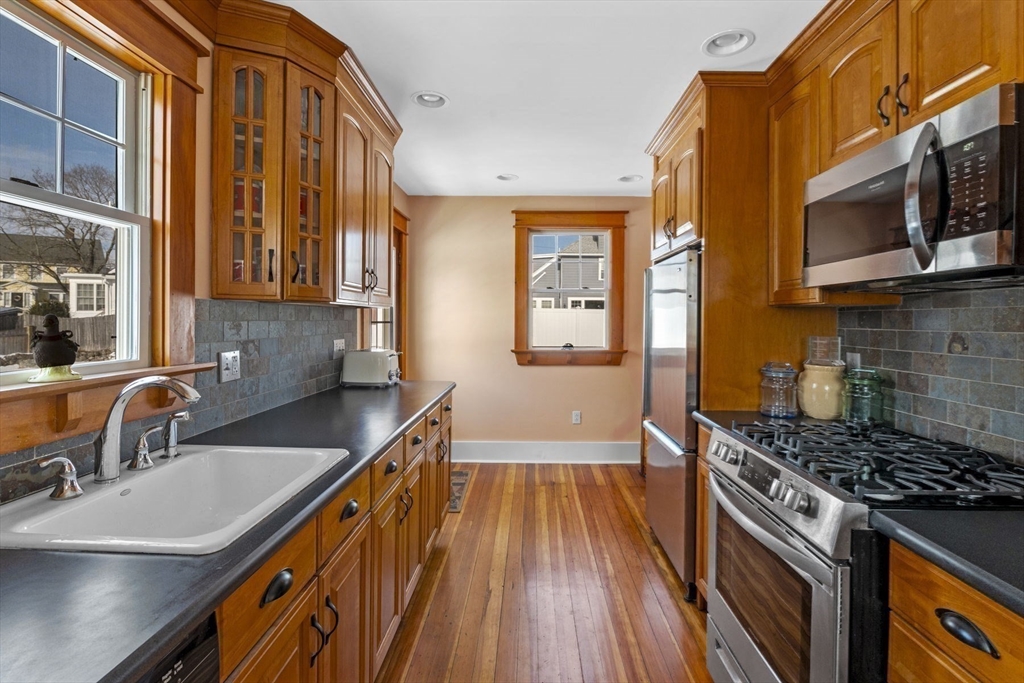 47 Ruby Avenue Marblehead, MA 01945 - Photo 22 of 42