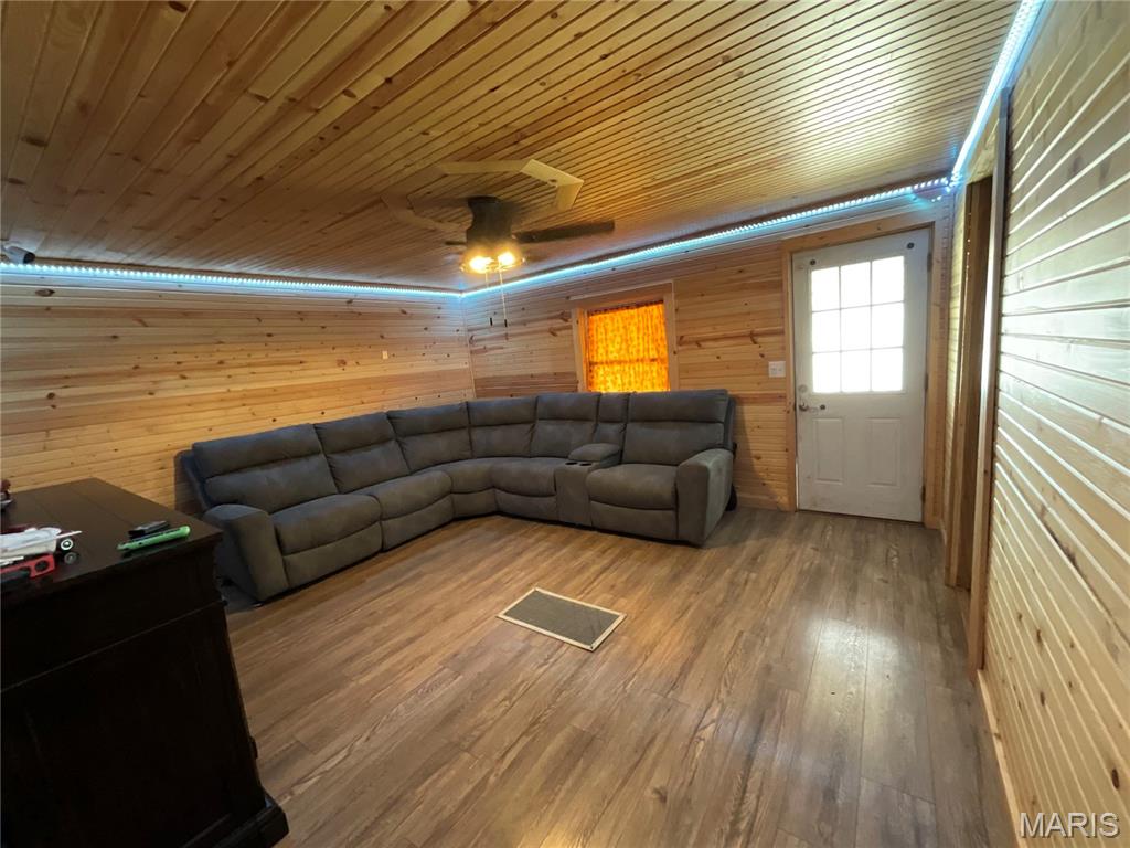 107 2nd Street Mountain View, MO 65548 - Photo 4 of 14