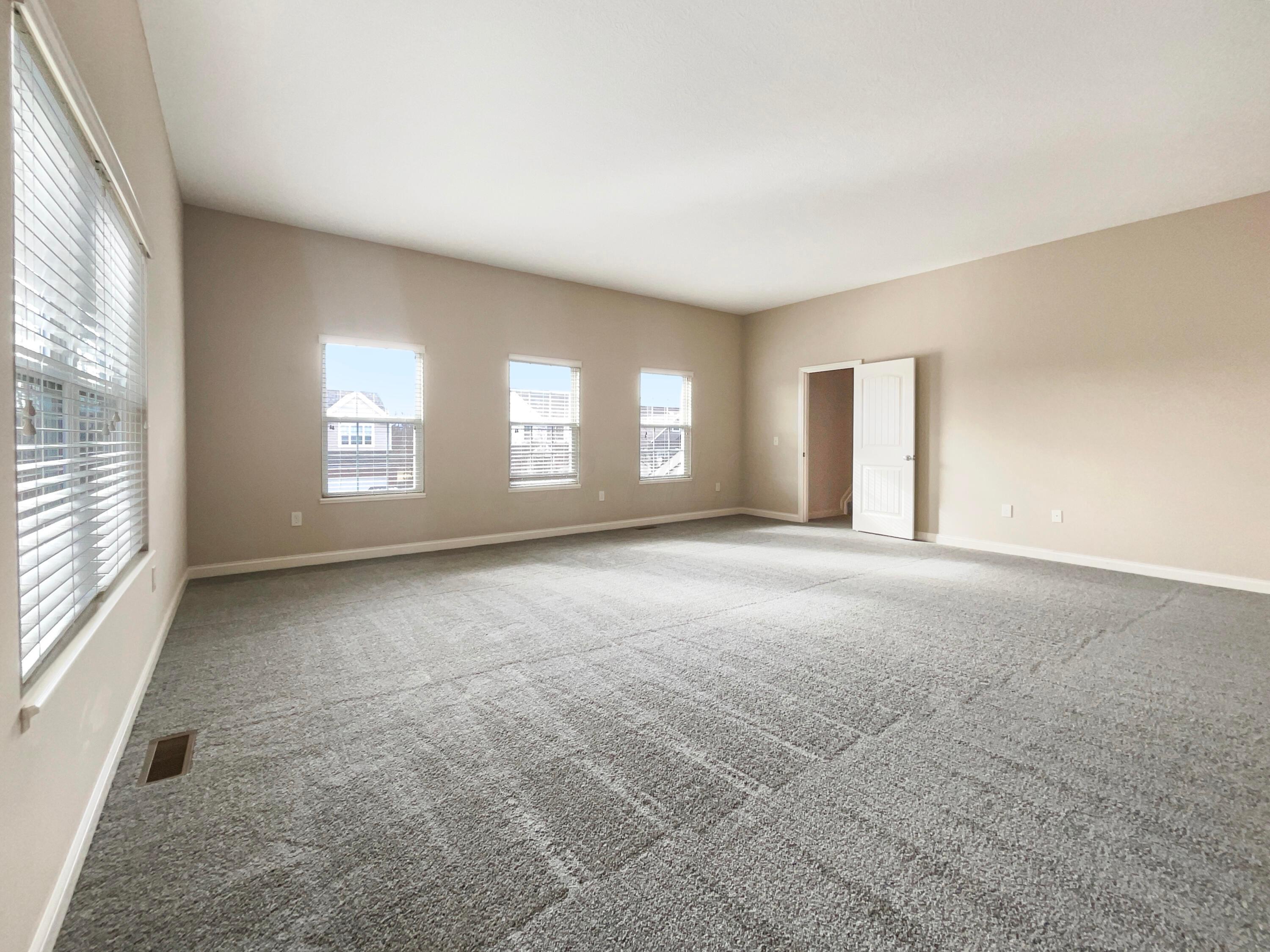 1412 Fergus Road Grove City, OH 43123 - Photo 5 of 32 listing_15