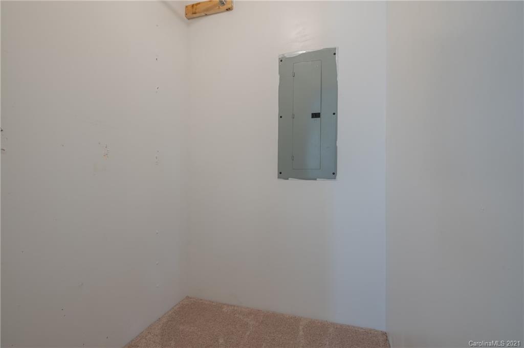 215 Orchard Grove Road, Unit 22 Campobello, SC 29322 - Photo 23 of 35 a bathroom with a shower