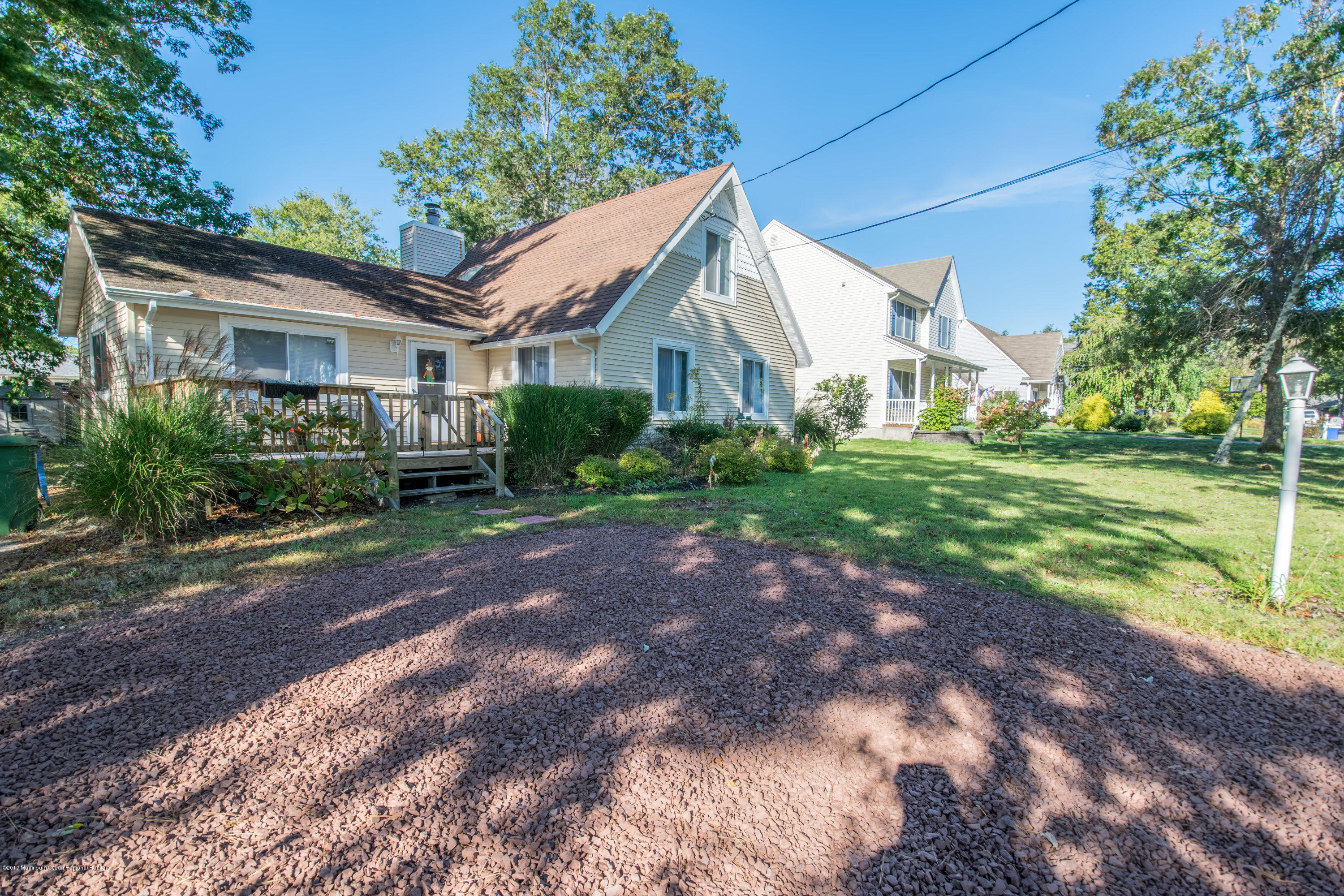 121 Bowsprit Road Manahawkin, NJ 08050 - Photo 2 of 29 _22
