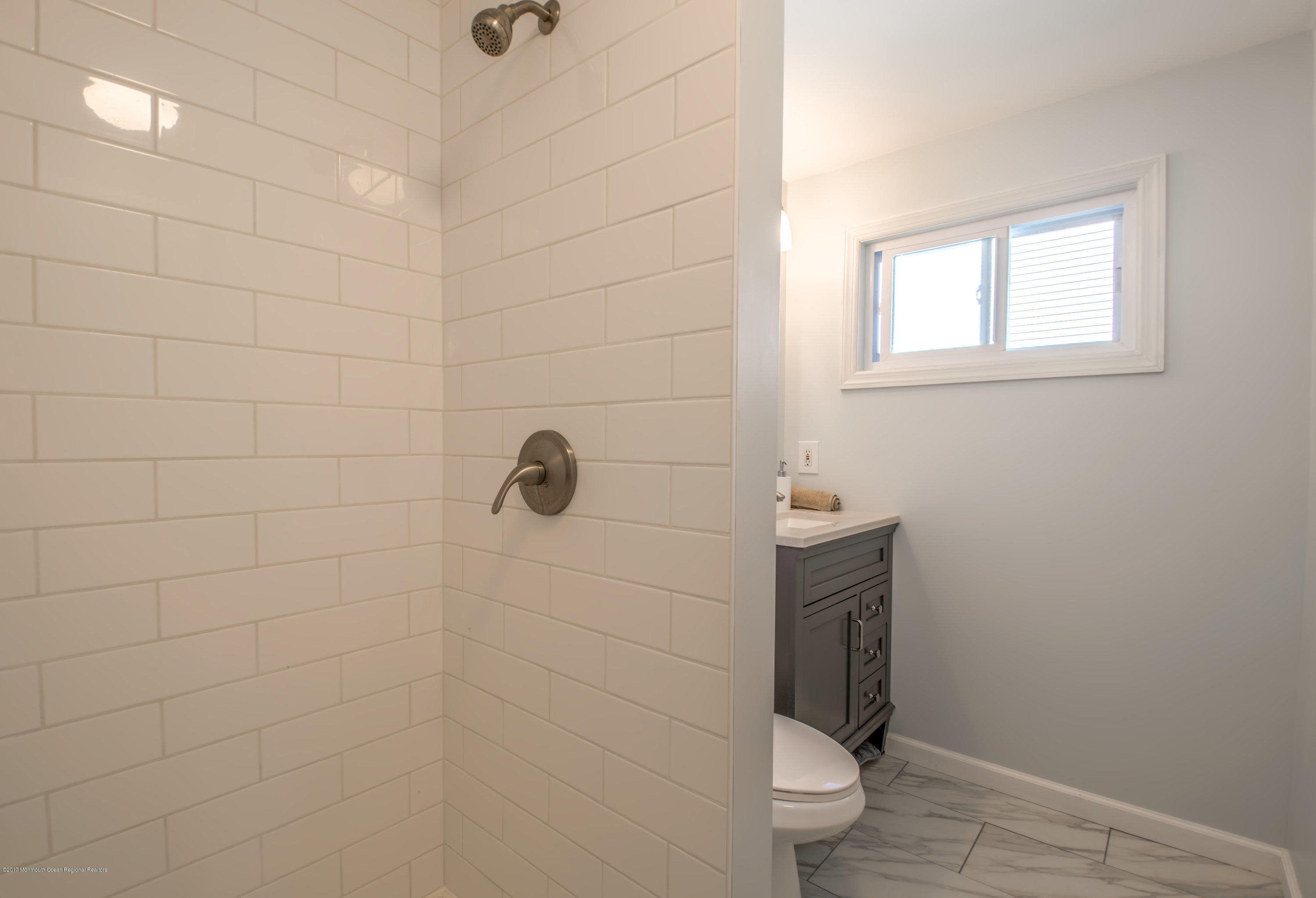 121 Bowsprit Road Manahawkin, NJ 08050 - Photo 21 of 29 _3