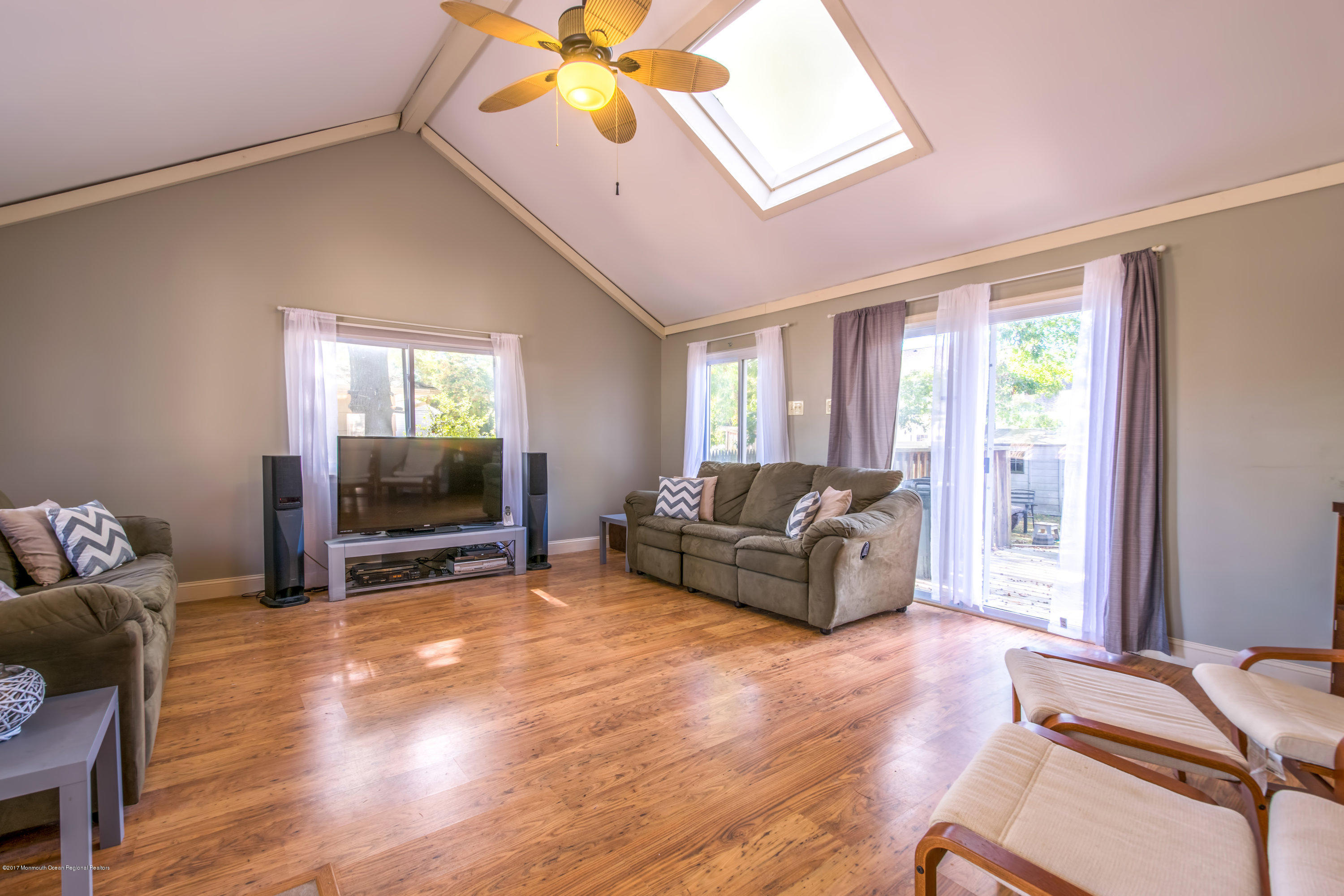 121 Bowsprit Road Manahawkin, NJ 08050 - Photo 4 of 29 _7
