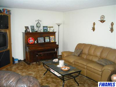 1105 Springbrook Road Fort Wayne, IN 46825 - Photo 11 of 28 Gallery Image 11