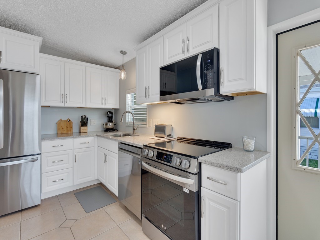 7629 Chasta Road Micco, FL 32976 - Photo 14 of 31