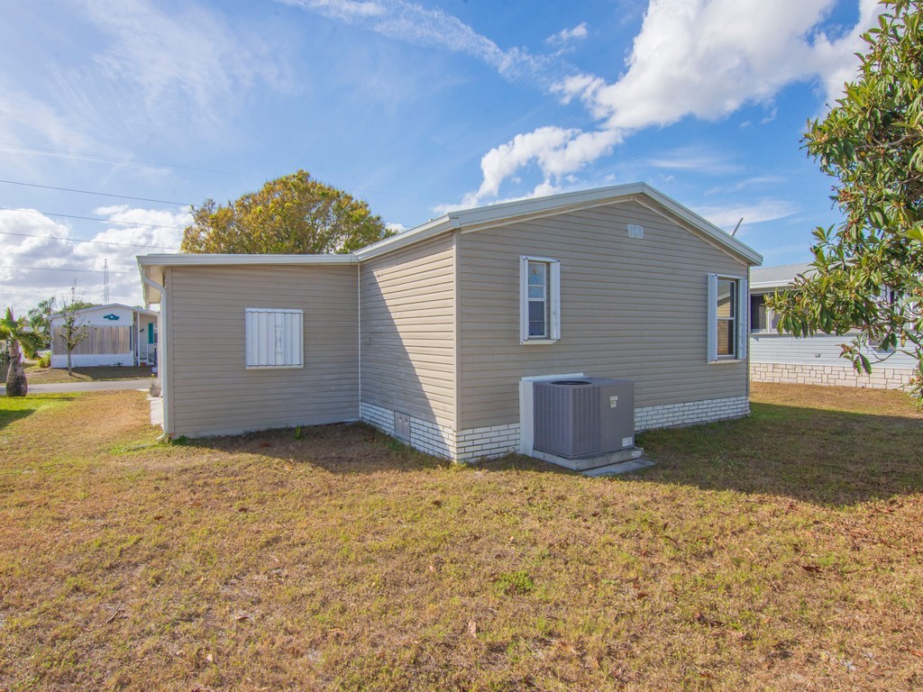 7629 Chasta Road Micco, FL 32976 - Photo 4 of 31