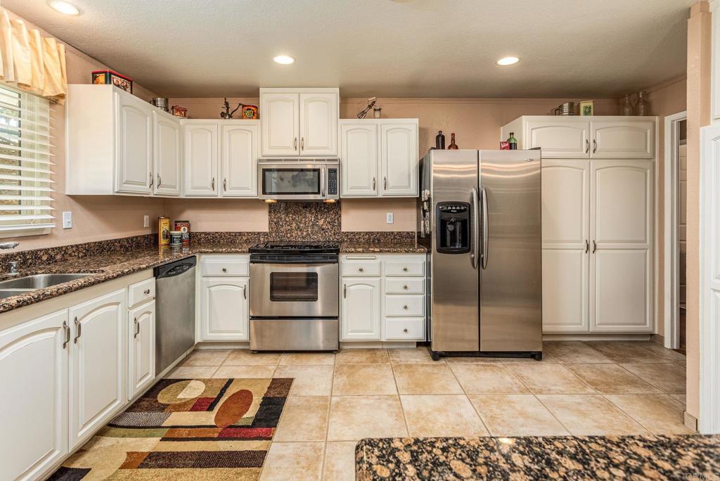 3177 CLUB Cir  