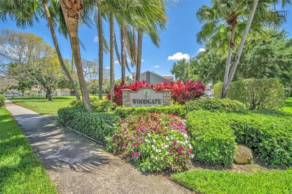 $3,600 | 15743 Woodgate Place, Unit E, Sunrise, FL 33326