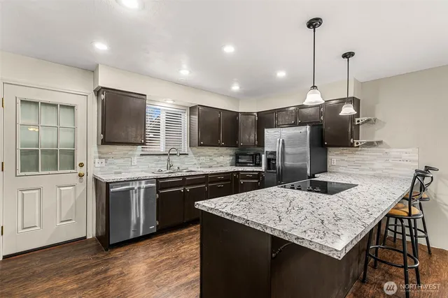 $543,900 | 3010 Northwest Cascade Avenue, East Wenatchee, WA 98802