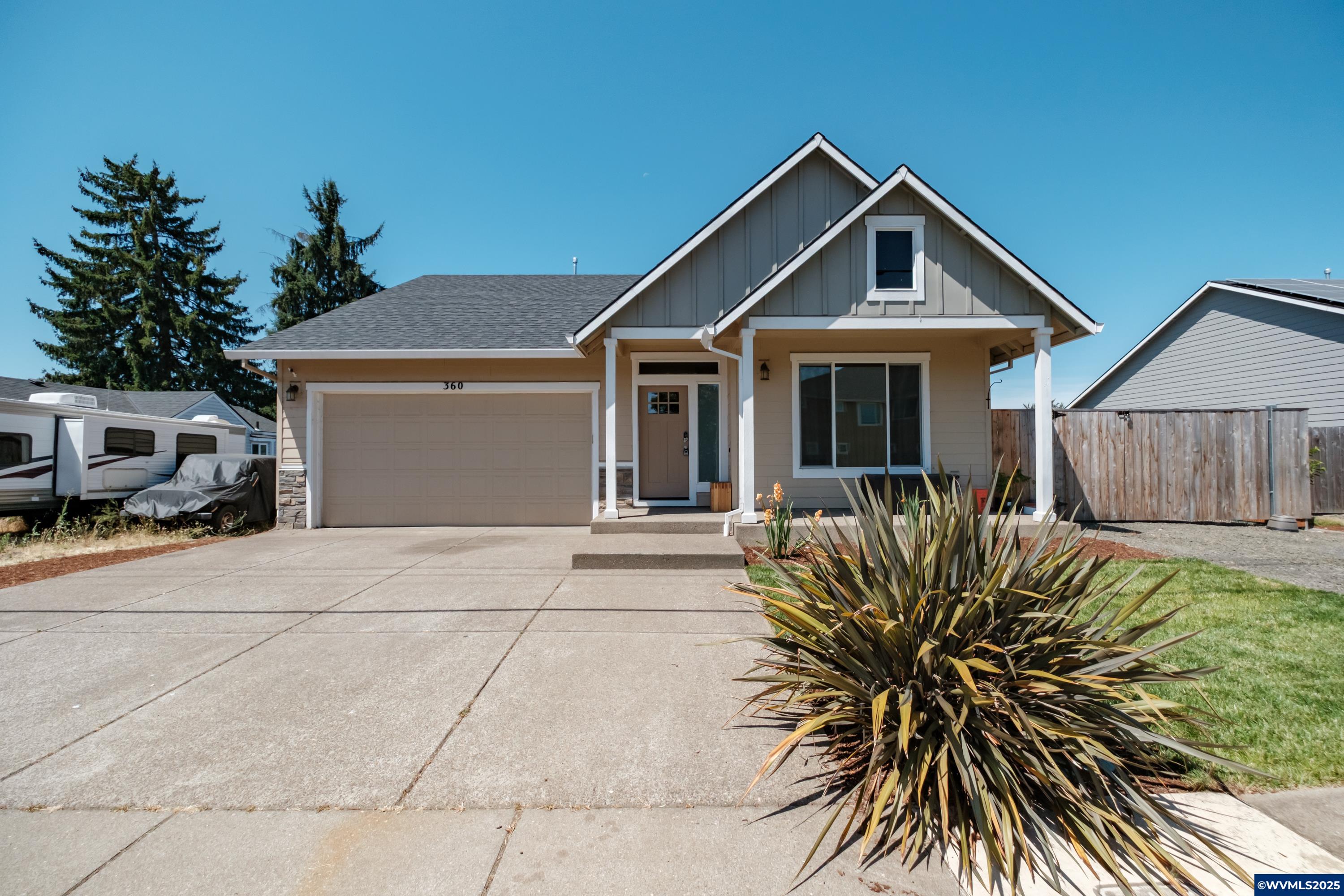 360 Clover Ridge Road Northeast Albany, OR 97322 - Photo 1 of 47