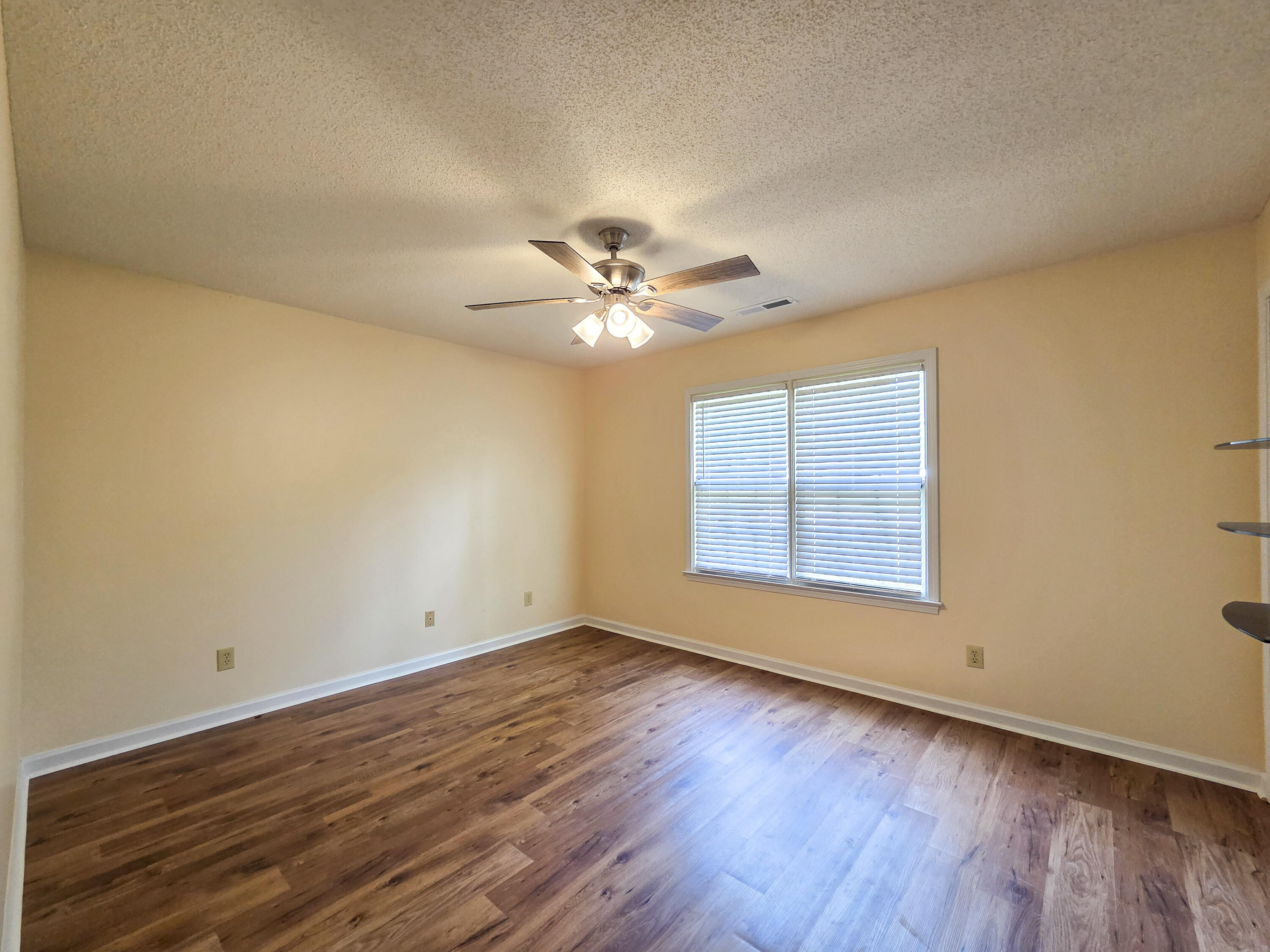 924 Saltwood Road Sumter, SC 29154 - Photo 18 of 27