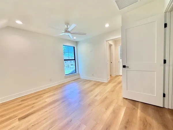 $5,500 | 709 Garden West Terrace, Winter Garden, FL 34787