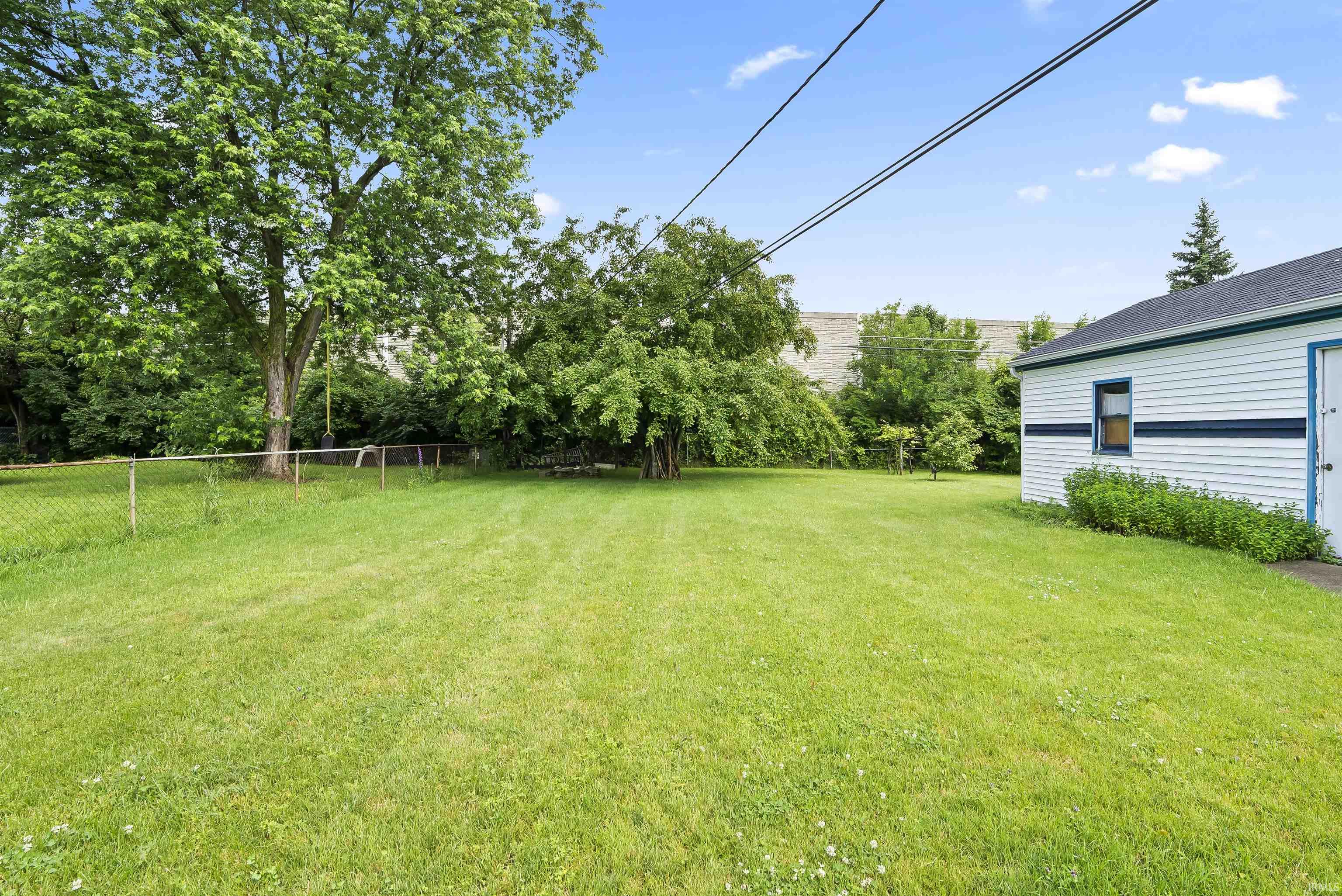 1405 Tulip Tree Road Fort Wayne, IN 46825 - Photo 21 of 24 Gallery Image 21