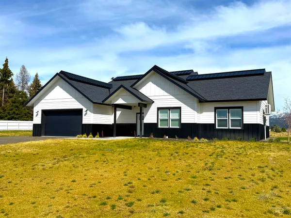 $979,000 | 14072 Mulberry Street, McCall, ID 83638