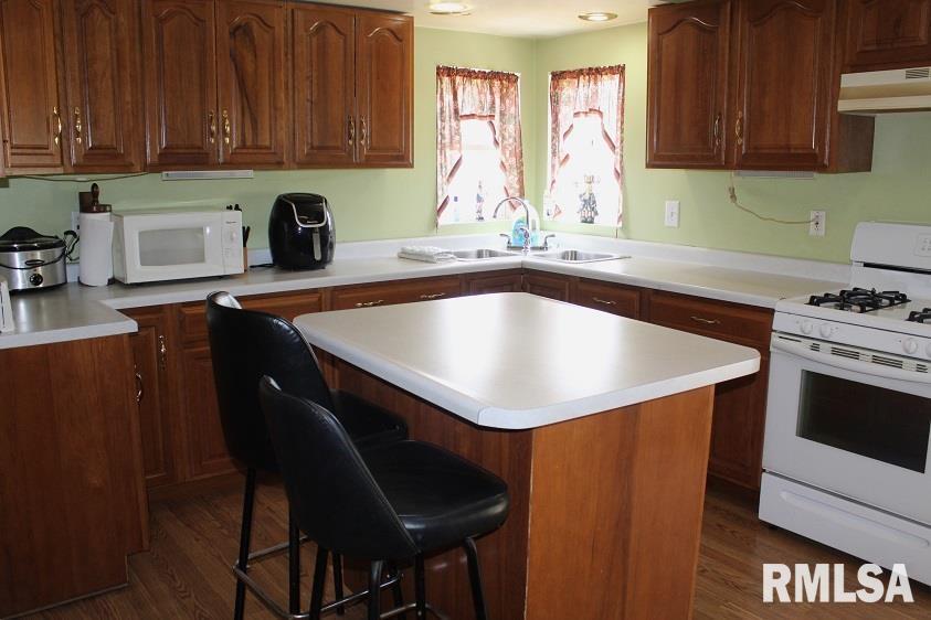 802 East 2nd Street Kewanee, IL 61443 - Photo 18 of 49