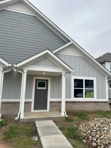 $305,000 | 863 East Harrison Street, Martinsville, IN 46151