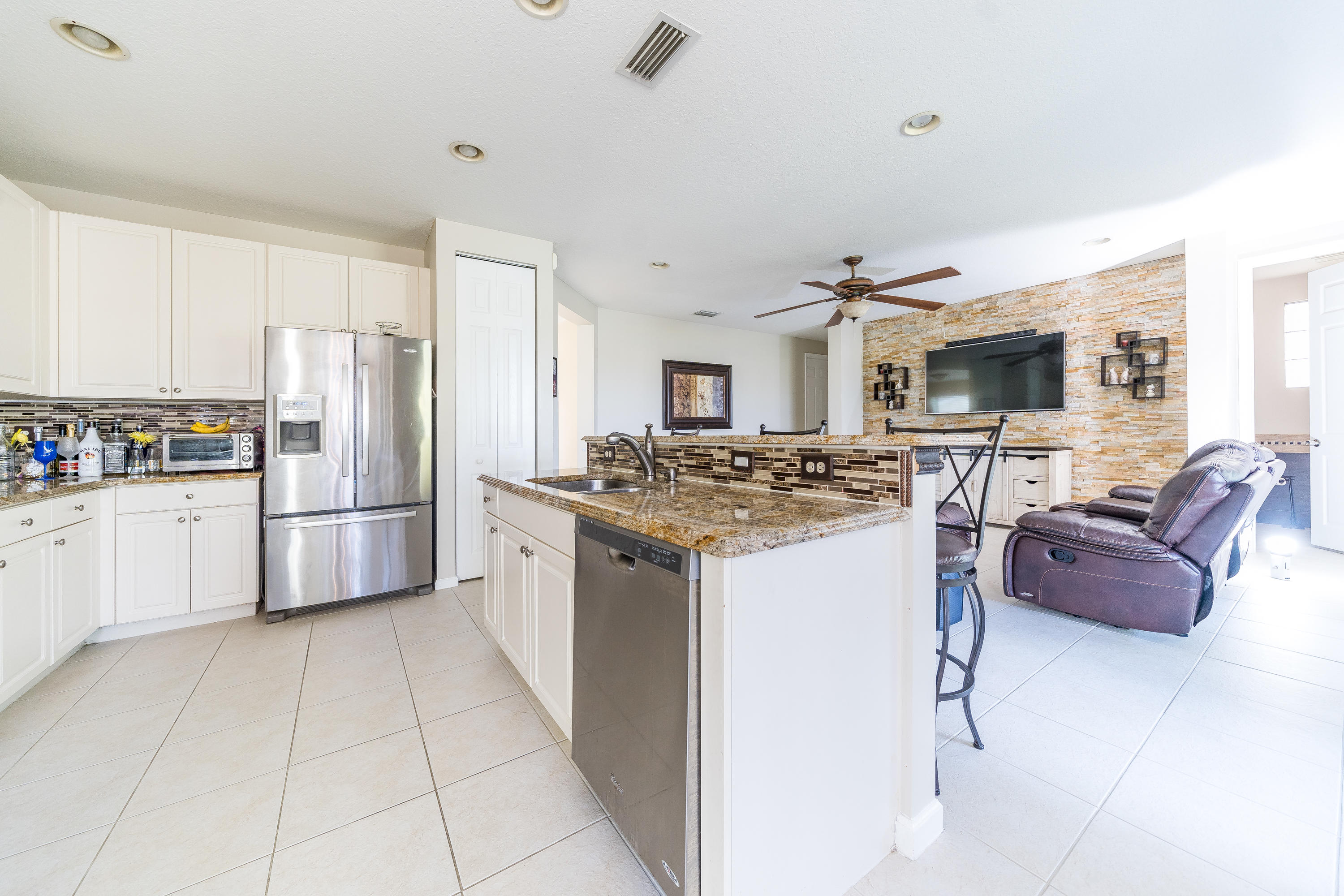 474 Mulberry Grove Road Royal Palm Beach, FL 33411 - Photo 12 of 50 016-474MulberryGroveRd-FL-full