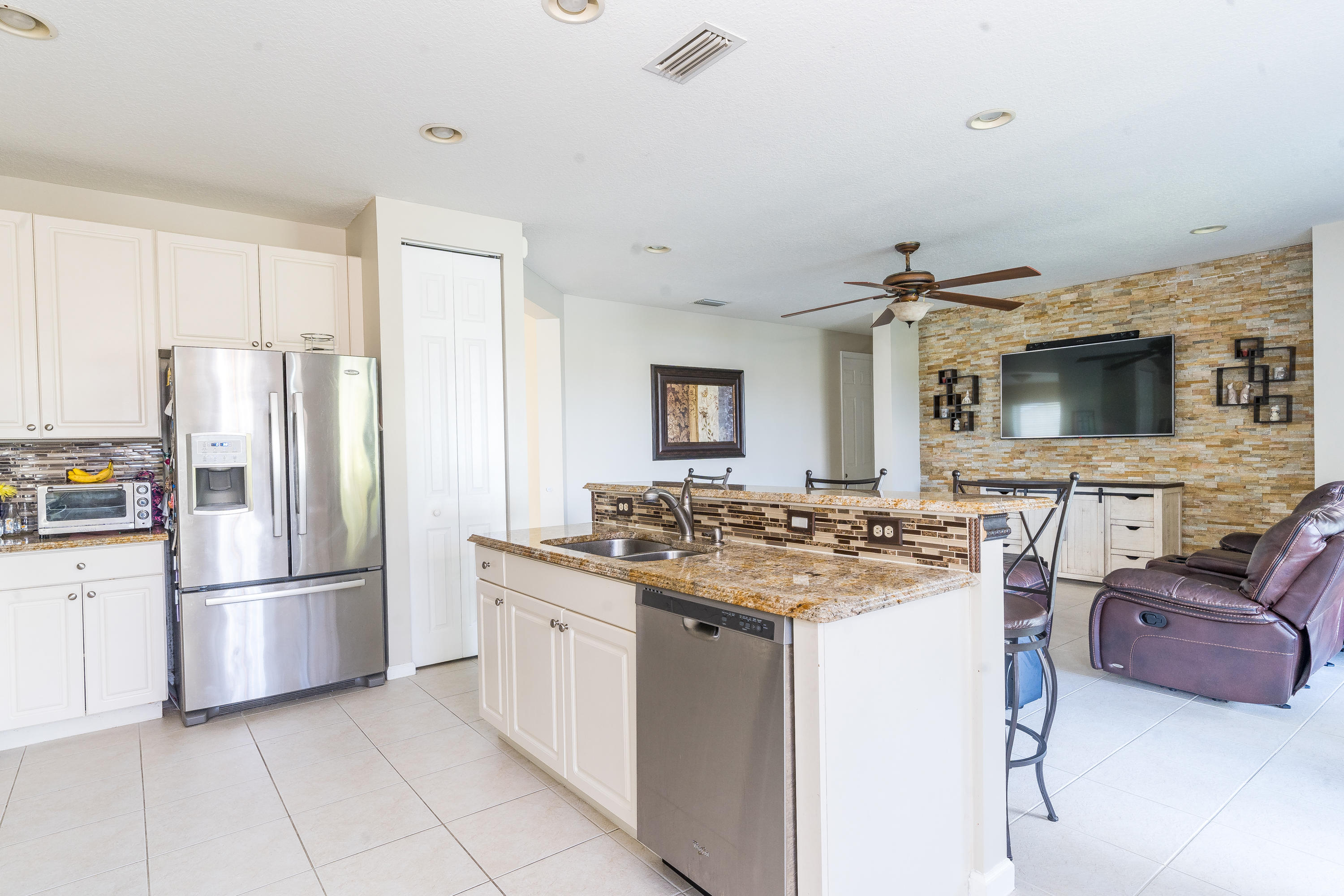 474 Mulberry Grove Road Royal Palm Beach, FL 33411 - Photo 9 of 50 012-474MulberryGroveRd-FL-full