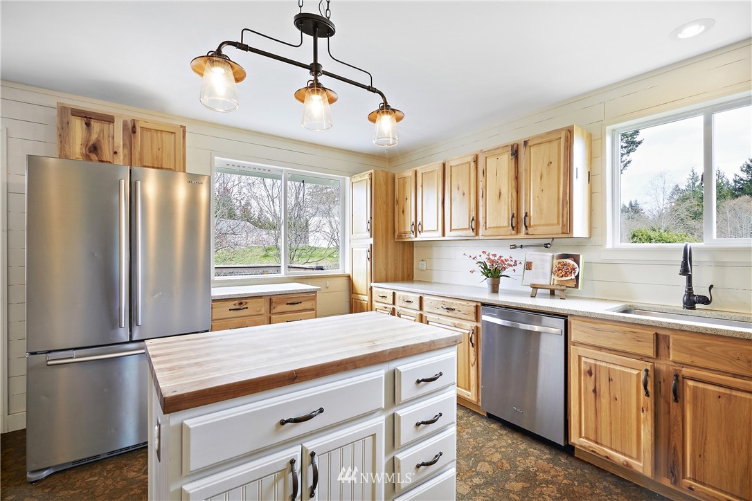 51 Northeast Laurel Road Belfair, WA 98528 - Photo 4 of 23 Gallery Image 4